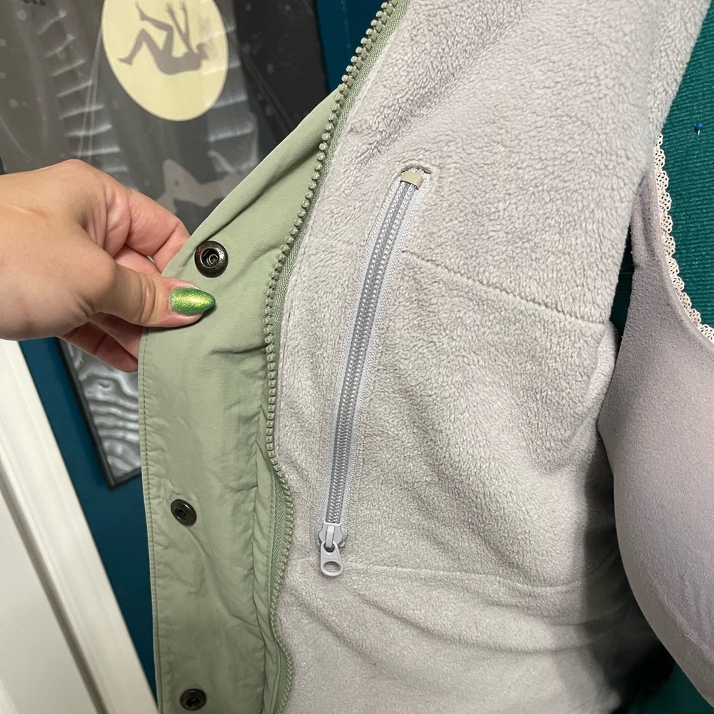Columbia Jacket - Picture 3 of 8